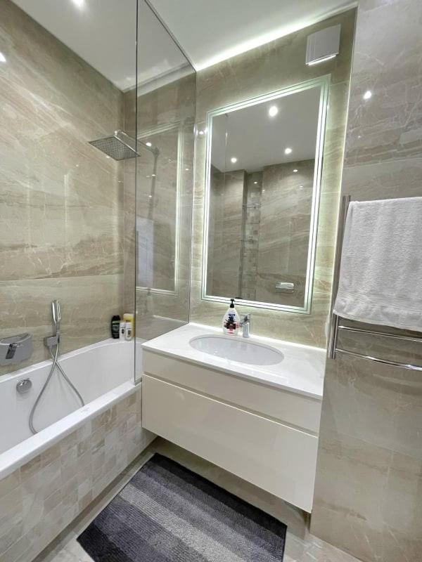Vip Apartment 120M2 With Panoramic Windows, 22 Floor. Obolon Київ Екстер'єр фото